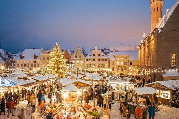 Why & how to visit the Baltic Christmas markets!