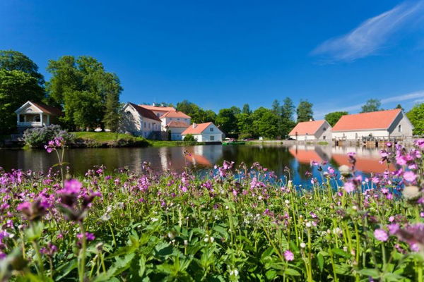 Tallinn & Manor House Short Break