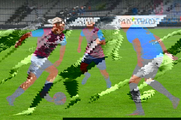 Louis Burns joins Spartans on a one month loan