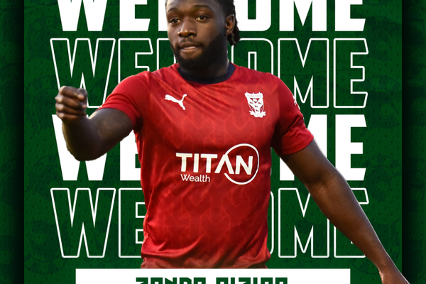 Siziba joins on loan from York City