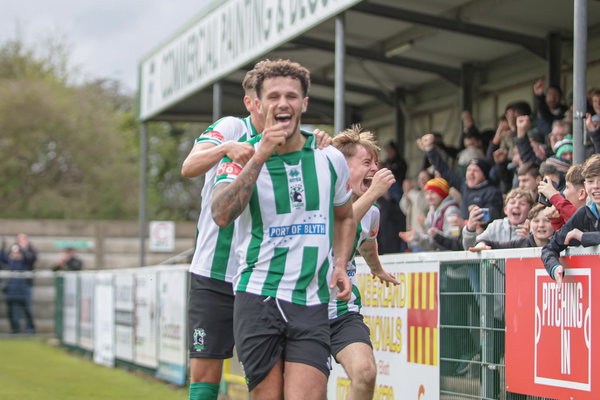 “Why Would I Leave?” - Paul Van Zandvliet Delighted To Stay At Spartans