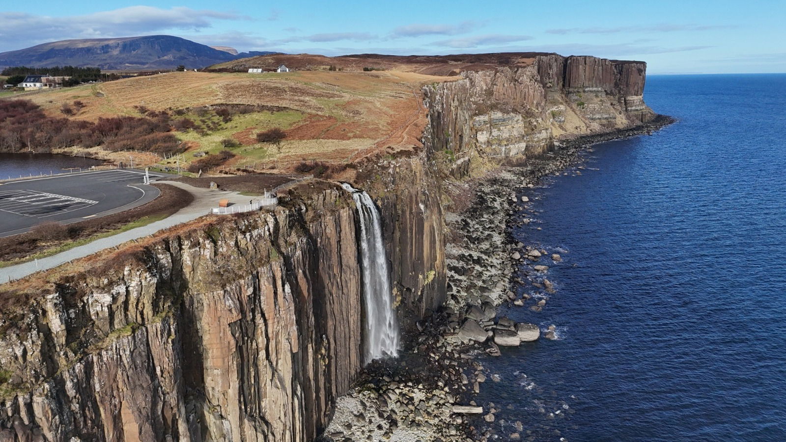 Mealt Waterfall And Kilt Rock In Skye Fabulous North