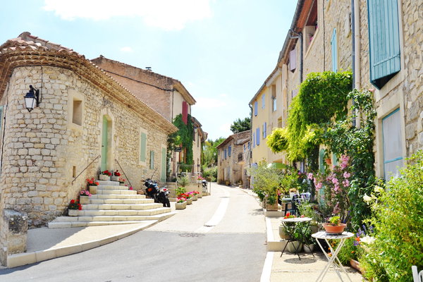 French Holiday-Let Rules for UK Owners: Tax, Registration & Compliance in 2026-2027