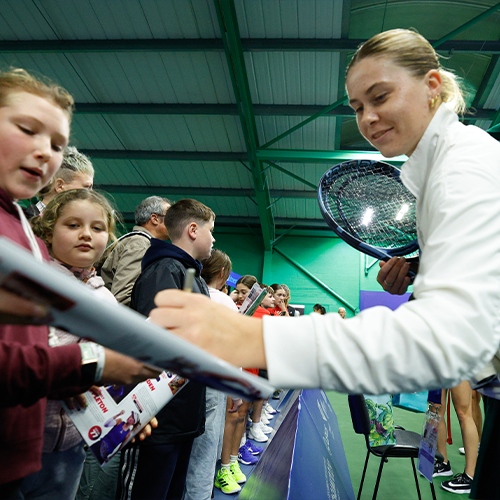 Be Part Of The W100 Atmosphere