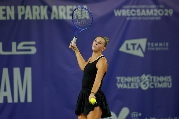 Good day for the Brits as Jodie Burrage and Alicia Dudeney progress to second round of the Lexus Wrexham Open